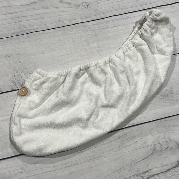 Kitsch Microfiber Hair Towel - Picture 3 of 4